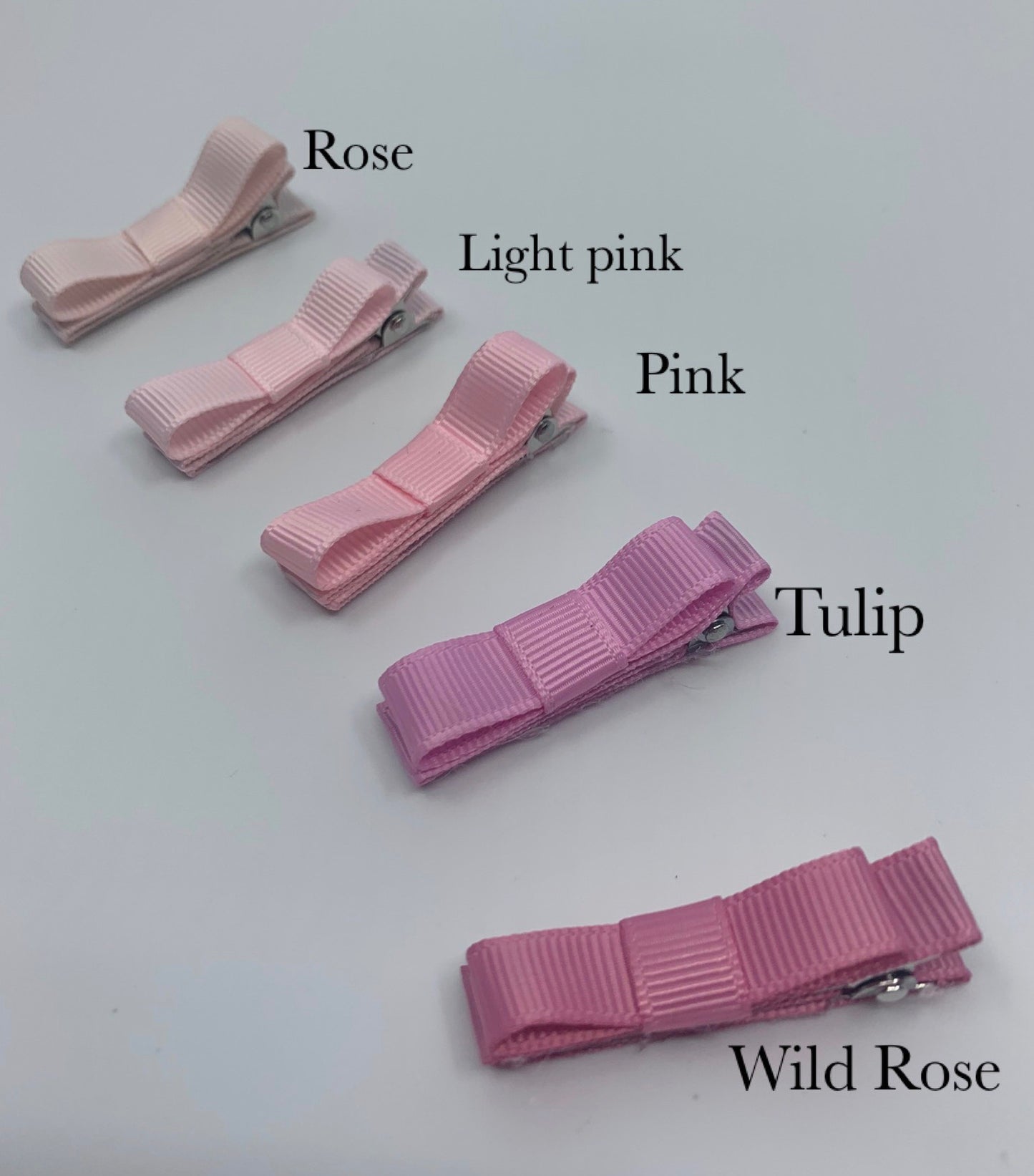Gripper clips